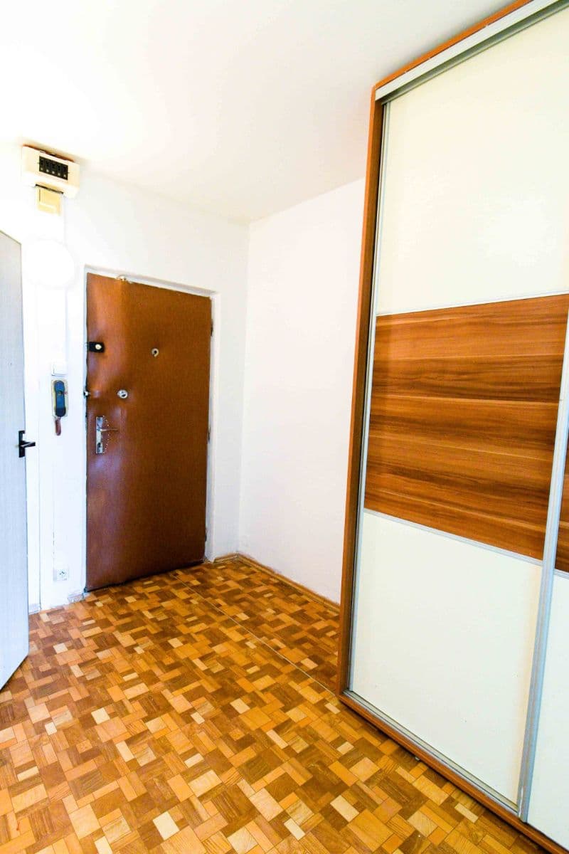 1 bedroom with open-plan kitchen flat for sale, 40 m², Nezvalova, Litoměřice, Ústecký Region 1 bedroom with open-plan kitchen flat for sale, 40 m², Nezvalova, Litoměřice, Ústecký Region