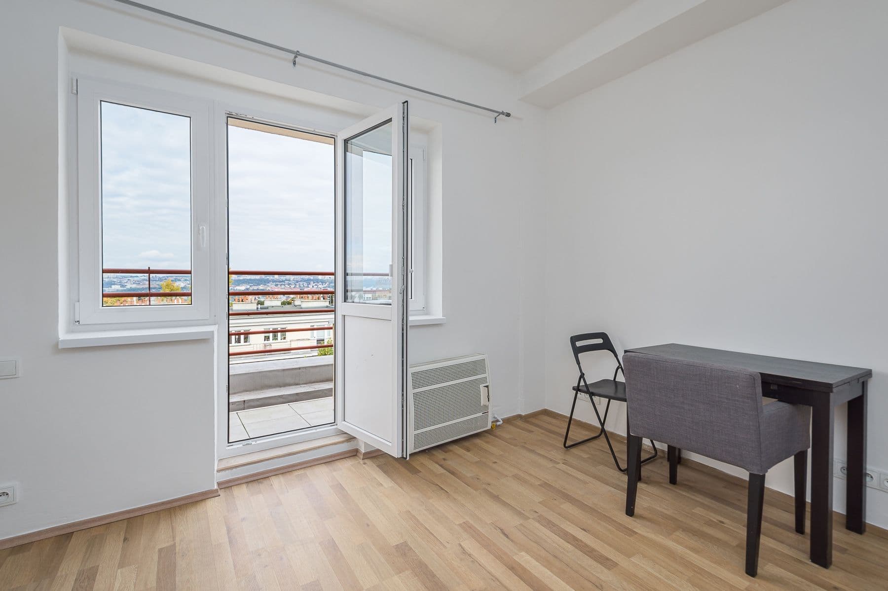 1 bedroom with open-plan kitchen flat to rent, 43 m², Hartigova, Prague, Prague 1 bedroom with open-plan kitchen flat to rent, 43 m², Hartigova, Prague, Prague
