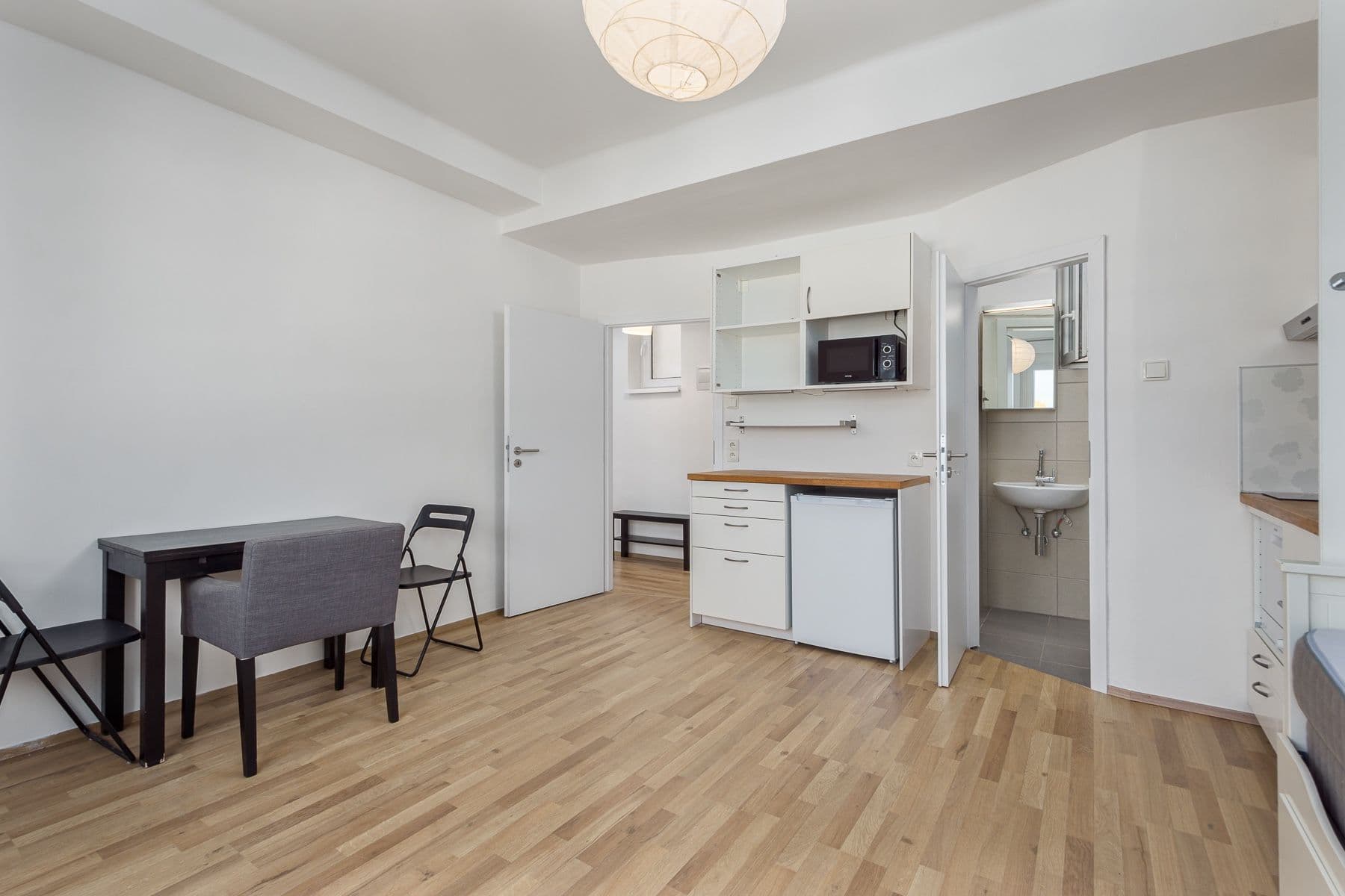 1 bedroom with open-plan kitchen flat to rent, 43 m², Hartigova, Prague, Prague 1 bedroom with open-plan kitchen flat to rent, 43 m², Hartigova, Prague, Prague