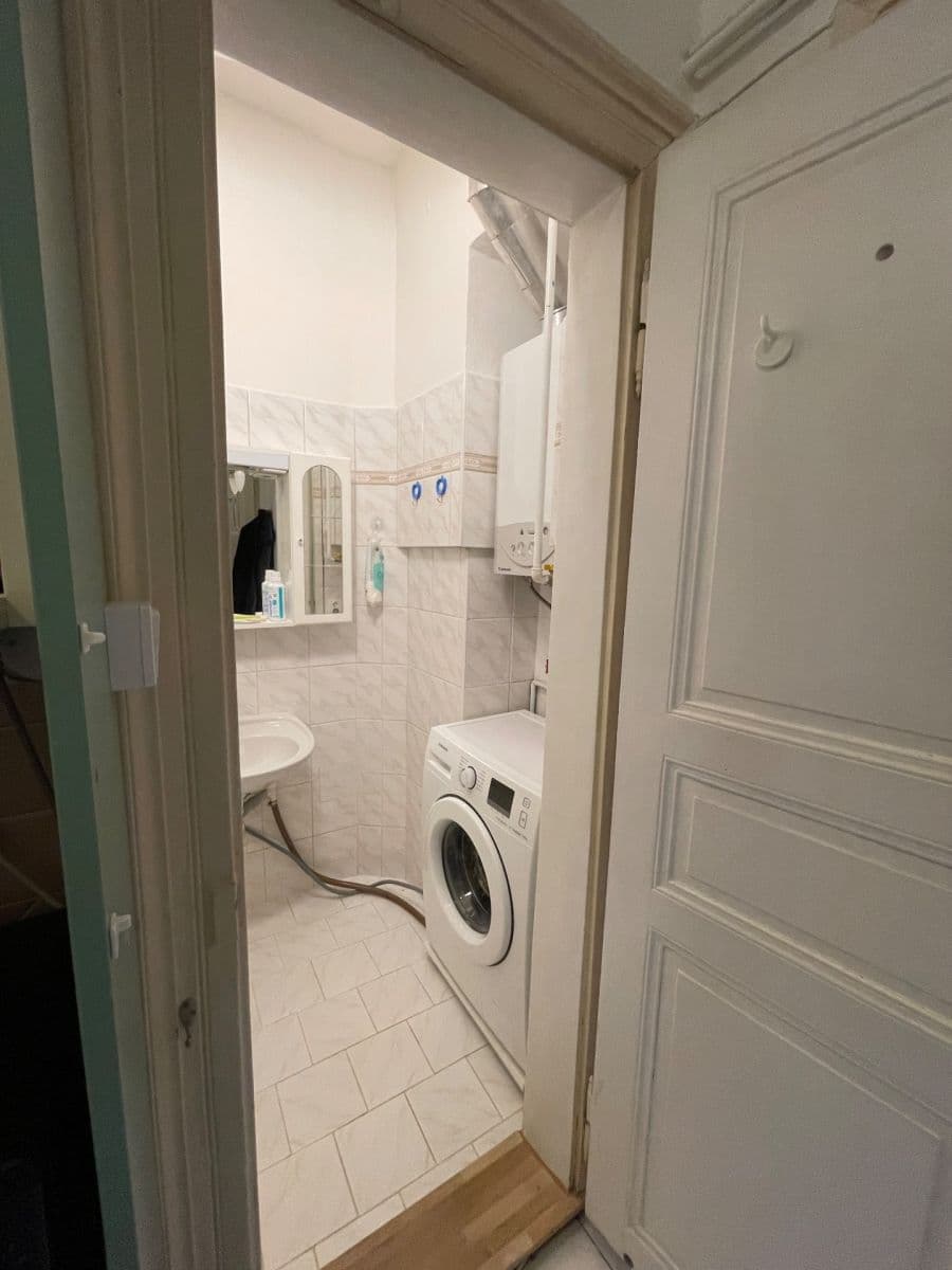 1 bedroom with open-plan kitchen flat to rent, 49 m², Trojanova, Prague, Prague 1 bedroom with open-plan kitchen flat to rent, 49 m², Trojanova, Prague, Prague