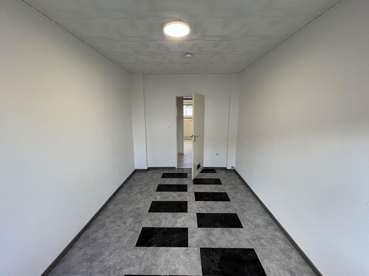 3 bedroom flat for sale, 57 m², Von-Velbrück-Str. 6, Langenfeld (Rheinland), North Rhine-Westphalia 3 bedroom flat for sale, 57 m², Von-Velbrück-Str. 6, Langenfeld (Rheinland), North Rhine-Westphalia