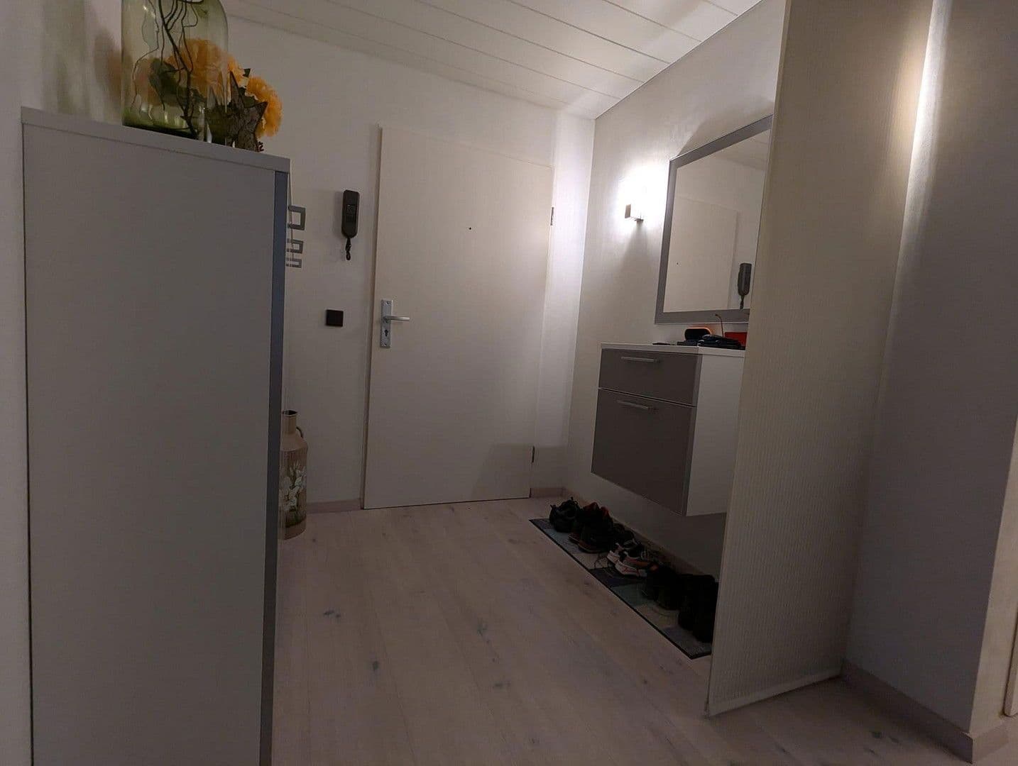 3 bedroom with open-plan kitchen flat for sale, 93 m², Filderstadt, Baden-Württemberg 3 bedroom with open-plan kitchen flat for sale, 93 m², Filderstadt, Baden-Württemberg