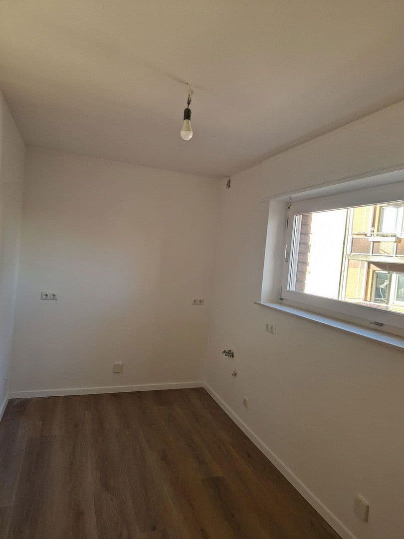 1 bedroom with open-plan kitchen flat to rent, 52 m², Lipperheidstr. 112, Oberhausen, North Rhine-Westphalia 1 bedroom with open-plan kitchen flat to rent, 52 m², Lipperheidstr. 112, Oberhausen, North Rhine-Westphalia