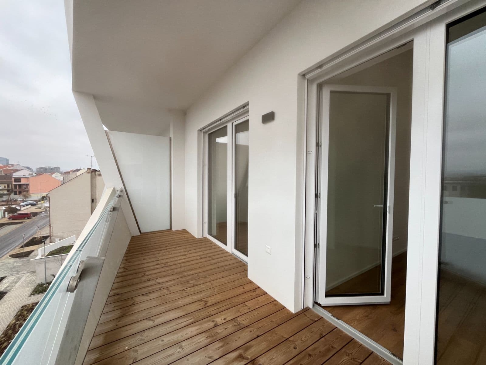 2 bedroom with open-plan kitchen flat to rent, 63 m², Komárovská, Brno, Jihomoravský Region 2 bedroom with open-plan kitchen flat to rent, 63 m², Komárovská, Brno, Jihomoravský Region