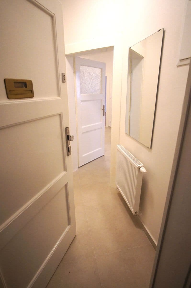 3 bedroom flat to rent, 58 m², Biskupcova, Prague, Prague 3 bedroom flat to rent, 58 m², Biskupcova, Prague, Prague