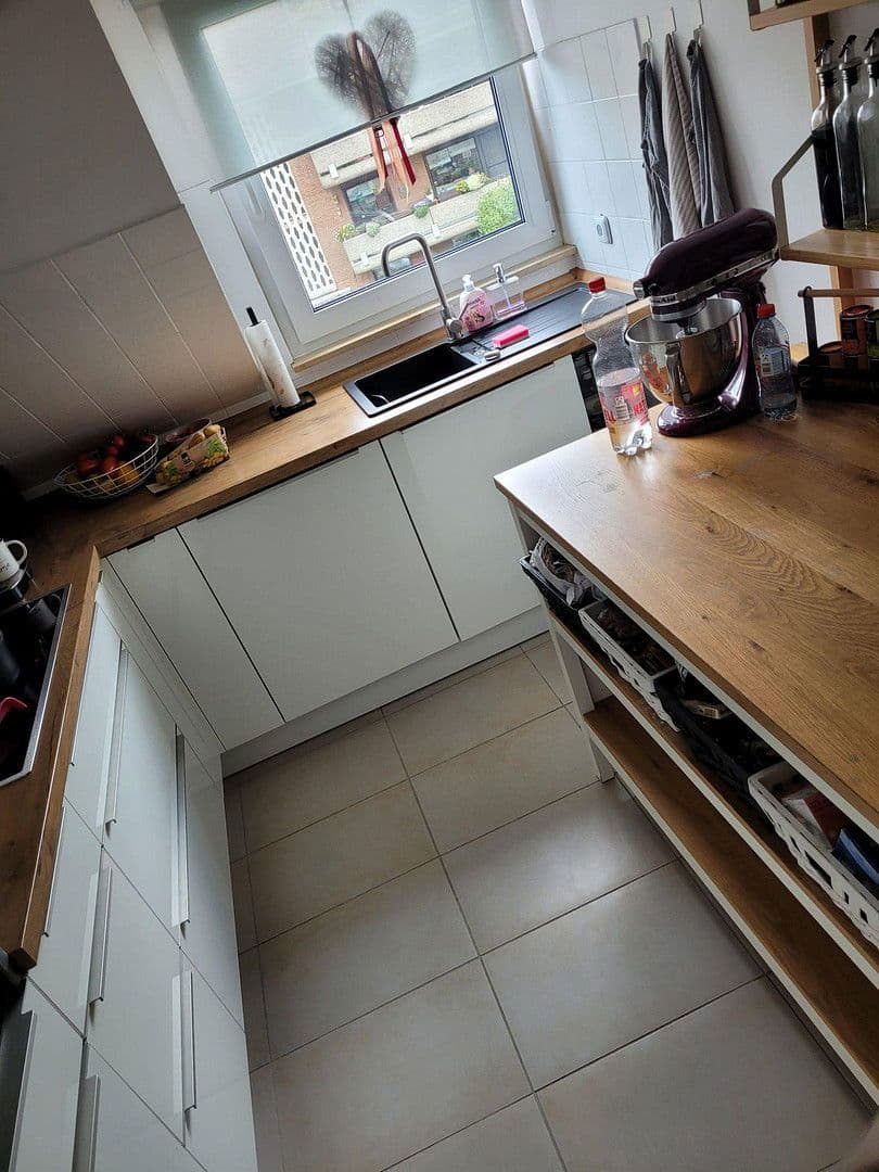 1 bedroom with open-plan kitchen flat to rent, 80 m², Gonellastrasse 54, Meerbusch, North Rhine-Westphalia 1 bedroom with open-plan kitchen flat to rent, 80 m², Gonellastrasse 54, Meerbusch, North Rhine-Westphalia