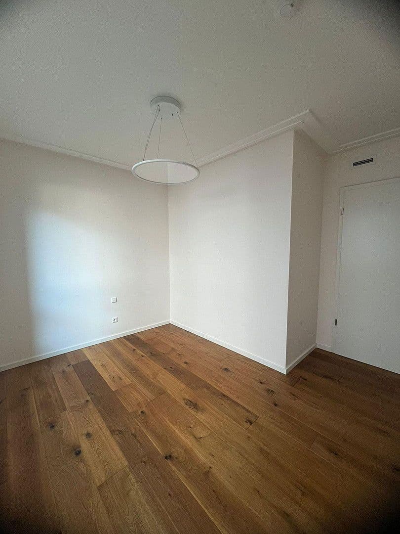 3 bedroom with open-plan kitchen flat for sale, 168 m², Backnang, Baden-Württemberg 3 bedroom with open-plan kitchen flat for sale, 168 m², Backnang, Baden-Württemberg