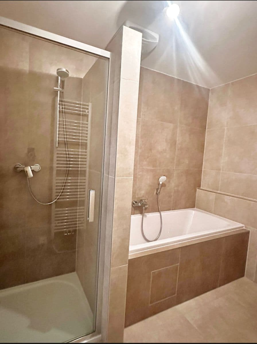 2 bedroom with open-plan kitchen flat for sale, 78 m², Na Roudné, Plzeň, Plzeňský Region 2 bedroom with open-plan kitchen flat for sale, 78 m², Na Roudné, Plzeň, Plzeňský Region