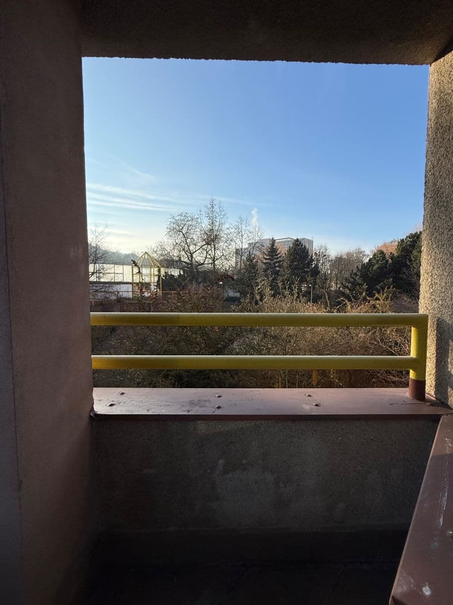 2 bedroom with open-plan kitchen flat to rent, 77 m², Ke Dvoru, Prague, Prague 2 bedroom with open-plan kitchen flat to rent, 77 m², Ke Dvoru, Prague, Prague