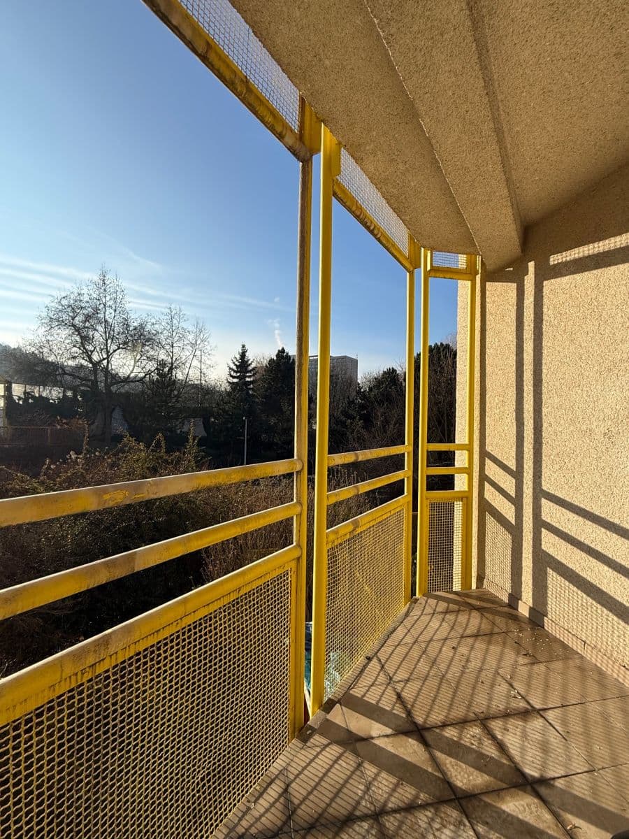 2 bedroom with open-plan kitchen flat to rent, 77 m², Ke Dvoru, Prague, Prague 2 bedroom with open-plan kitchen flat to rent, 77 m², Ke Dvoru, Prague, Prague