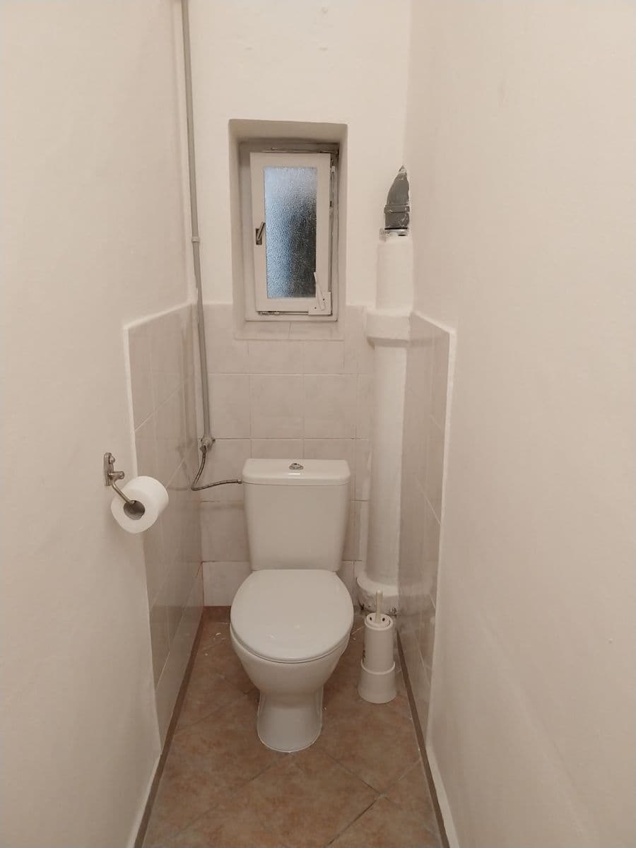 non-residential property to rent, 50 m², Hronovická, Pardubice, Pardubický Region non-residential property to rent, 50 m², Hronovická, Pardubice, Pardubický Region