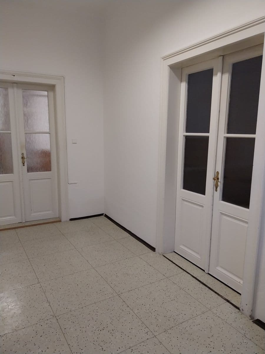 non-residential property to rent, 50 m², Hronovická, Pardubice, Pardubický Region non-residential property to rent, 50 m², Hronovická, Pardubice, Pardubický Region