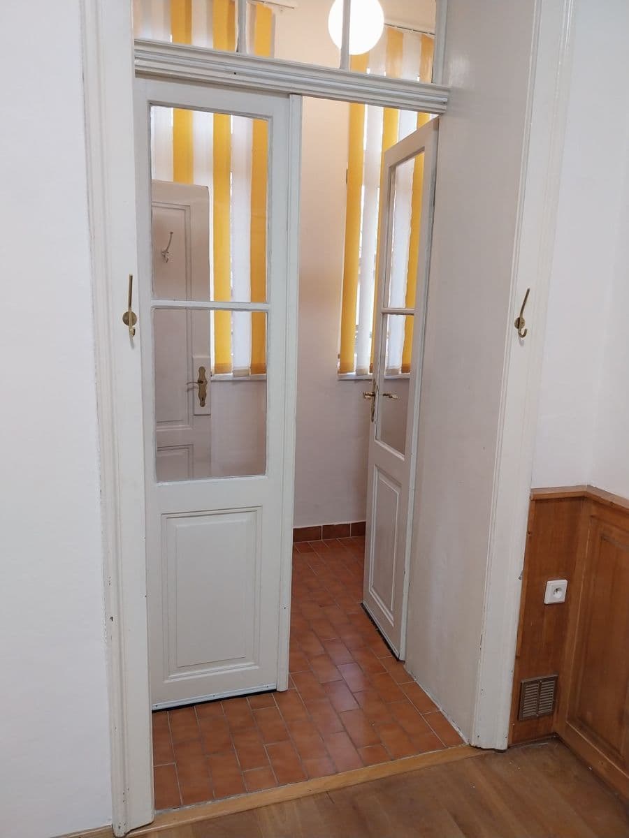 non-residential property to rent, 50 m², Hronovická, Pardubice, Pardubický Region non-residential property to rent, 50 m², Hronovická, Pardubice, Pardubický Region