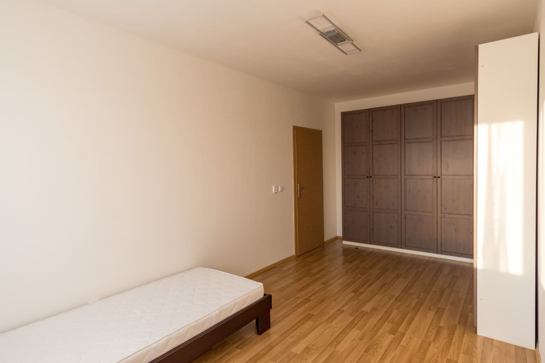 1 bedroom with open-plan kitchen flat to rent, 59 m², Sušilova, Prague, Prague 1 bedroom with open-plan kitchen flat to rent, 59 m², Sušilova, Prague, Prague