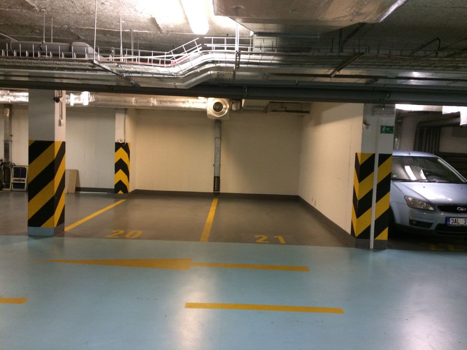 1 bedroom with open-plan kitchen flat to rent, 72 m², Tibetská, Prague, Prague 1 bedroom with open-plan kitchen flat to rent, 72 m², Tibetská, Prague, Prague