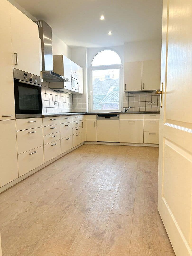 4 bedroom flat for sale, 130 m², Hanover, Lower Saxony 4 bedroom flat for sale, 130 m², Hanover, Lower Saxony