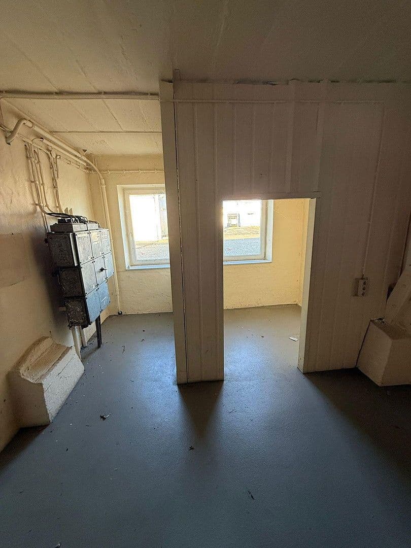 garage to rent, 84 m², Mutzschener Bahnhofstraße 77, Grimma, Saxony garage to rent, 84 m², Mutzschener Bahnhofstraße 77, Grimma, Saxony