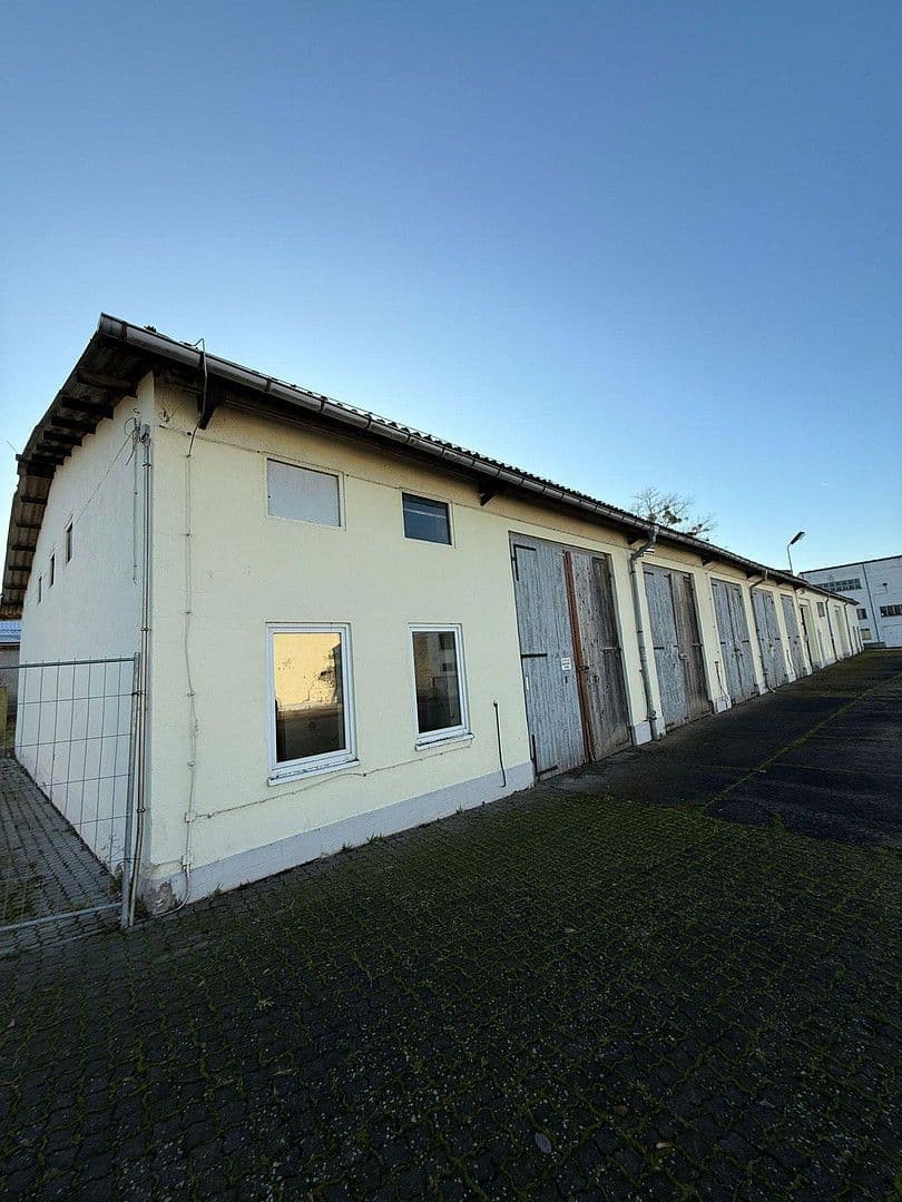 garage to rent, 84 m², Mutzschener Bahnhofstraße 77, Grimma, Saxony garage to rent, 84 m², Mutzschener Bahnhofstraße 77, Grimma, Saxony