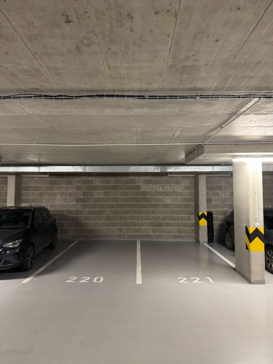 garage to rent, 13 m², Kardausova, Prague, Prague garage to rent, 13 m², Kardausova, Prague, Prague