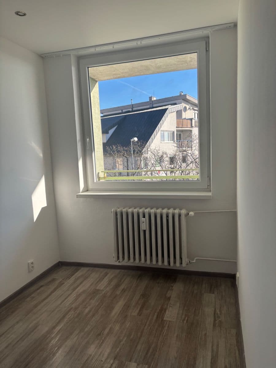 3 bedroom flat to rent, 63 m², Nové Mesto, Bratislavský Region 3 bedroom flat to rent, 63 m², Nové Mesto, Bratislavský Region