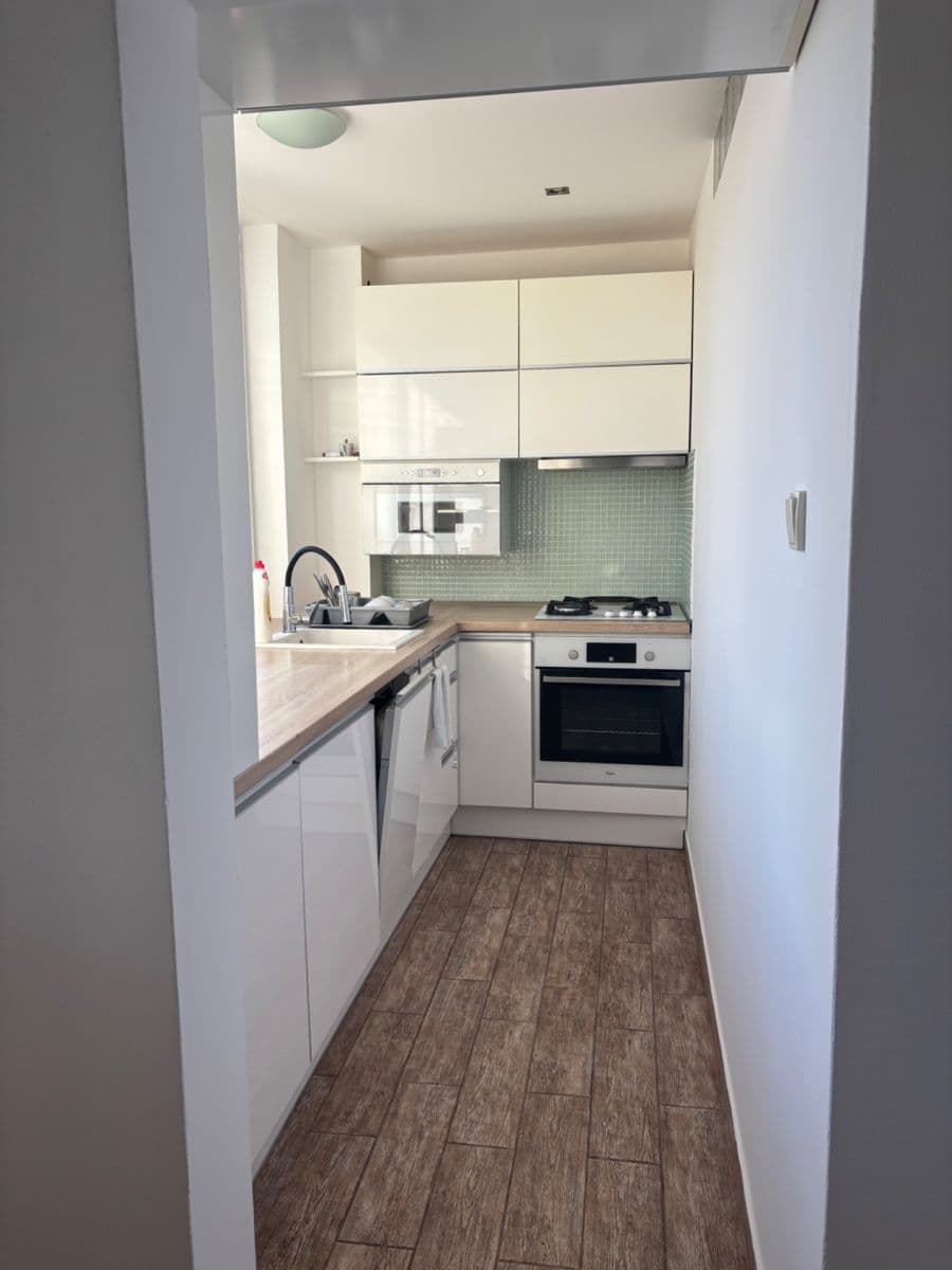 3 bedroom flat to rent, 63 m², Nové Mesto, Bratislavský Region 3 bedroom flat to rent, 63 m², Nové Mesto, Bratislavský Region