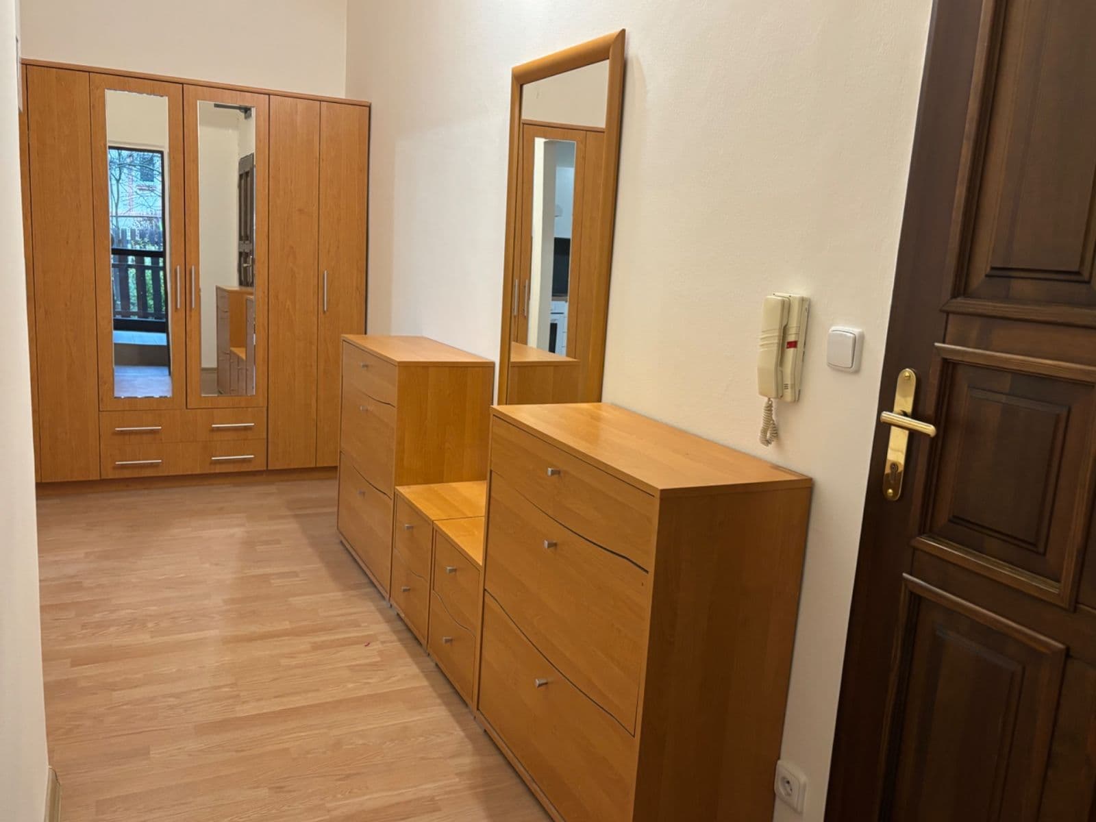 2 bedroom flat to rent, 89 m², Šárecká, Prague, Prague 2 bedroom flat to rent, 89 m², Šárecká, Prague, Prague