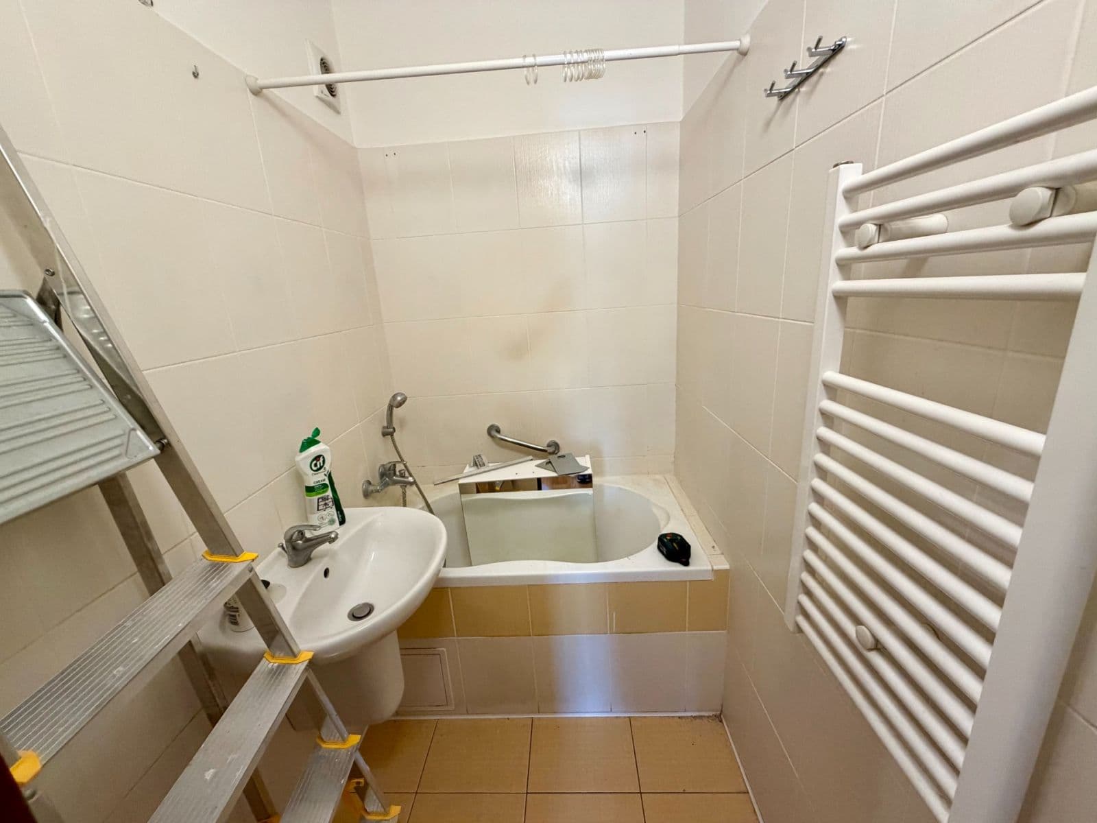 1 bedroom with open-plan kitchen flat to rent, 45 m², Šaldova, Prague, Prague 1 bedroom with open-plan kitchen flat to rent, 45 m², Šaldova, Prague, Prague