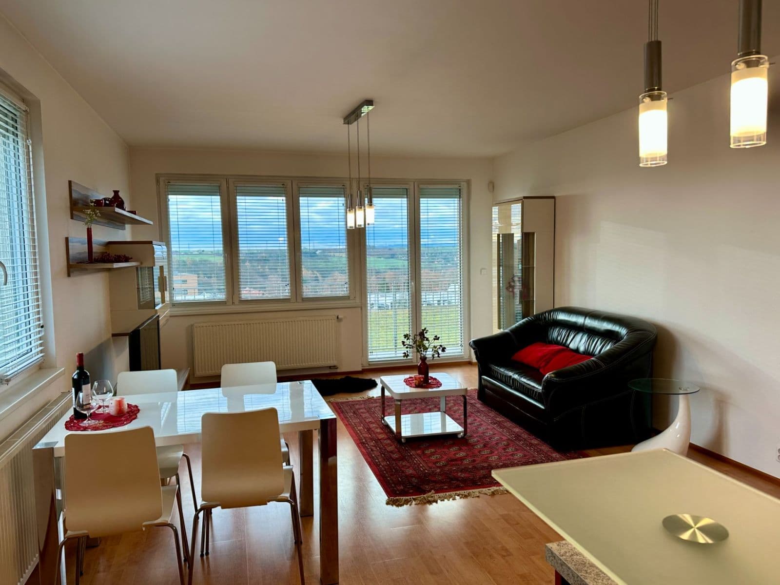 2 bedroom with open-plan kitchen flat to rent, 88 m², Radouňova, Prague, Prague 2 bedroom with open-plan kitchen flat to rent, 88 m², Radouňova, Prague, Prague