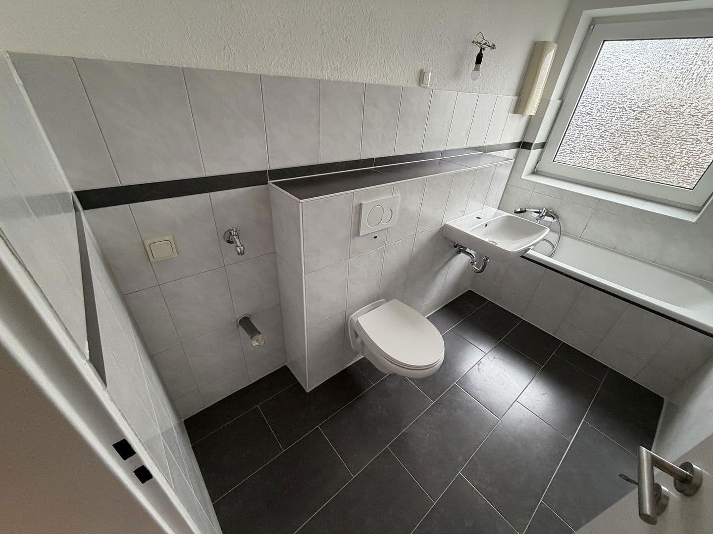 3 bedroom flat to rent, 82 m², Komturring 8, Hürth, North Rhine-Westphalia 3 bedroom flat to rent, 82 m², Komturring 8, Hürth, North Rhine-Westphalia