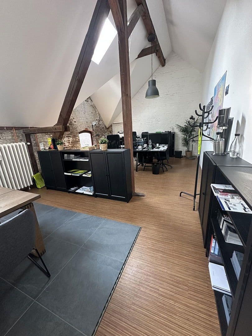 office to rent, 135 m², Oberbenrader Straße 51, Krefeld, North Rhine-Westphalia office to rent, 135 m², Oberbenrader Straße 51, Krefeld, North Rhine-Westphalia