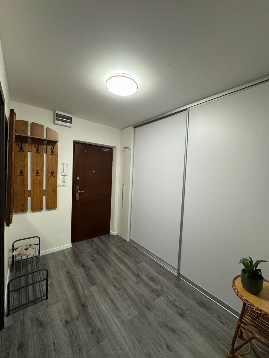 2 bedroom flat to rent, 43 m², Vojenská, Košice - mestská časť Staré Mesto, Košický Region 2 bedroom flat to rent, 43 m², Vojenská, Košice - mestská časť Staré Mesto, Košický Region