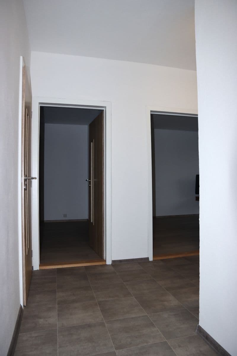 3 bedroom flat to rent, 82 m², Kmochova, Ústí nad Labem, Ústecký Region 3 bedroom flat to rent, 82 m², Kmochova, Ústí nad Labem, Ústecký Region