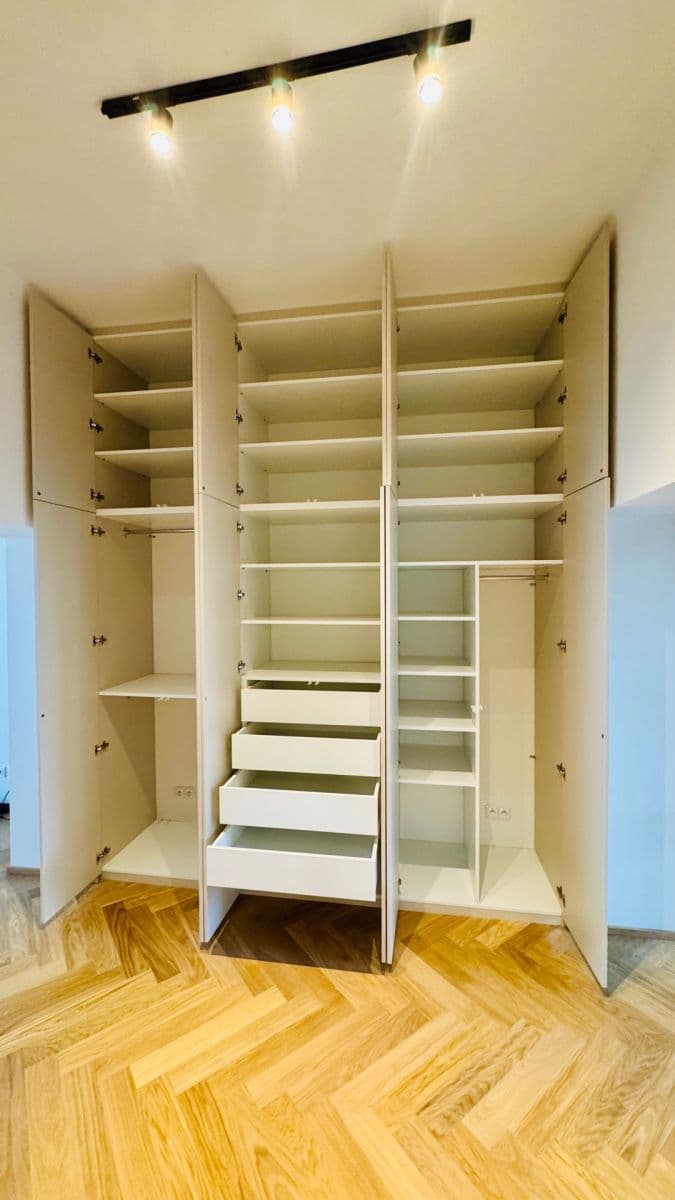 1 bedroom with open-plan kitchen flat to rent, 60 m², Lotyšská, Prague, Prague 1 bedroom with open-plan kitchen flat to rent, 60 m², Lotyšská, Prague, Prague