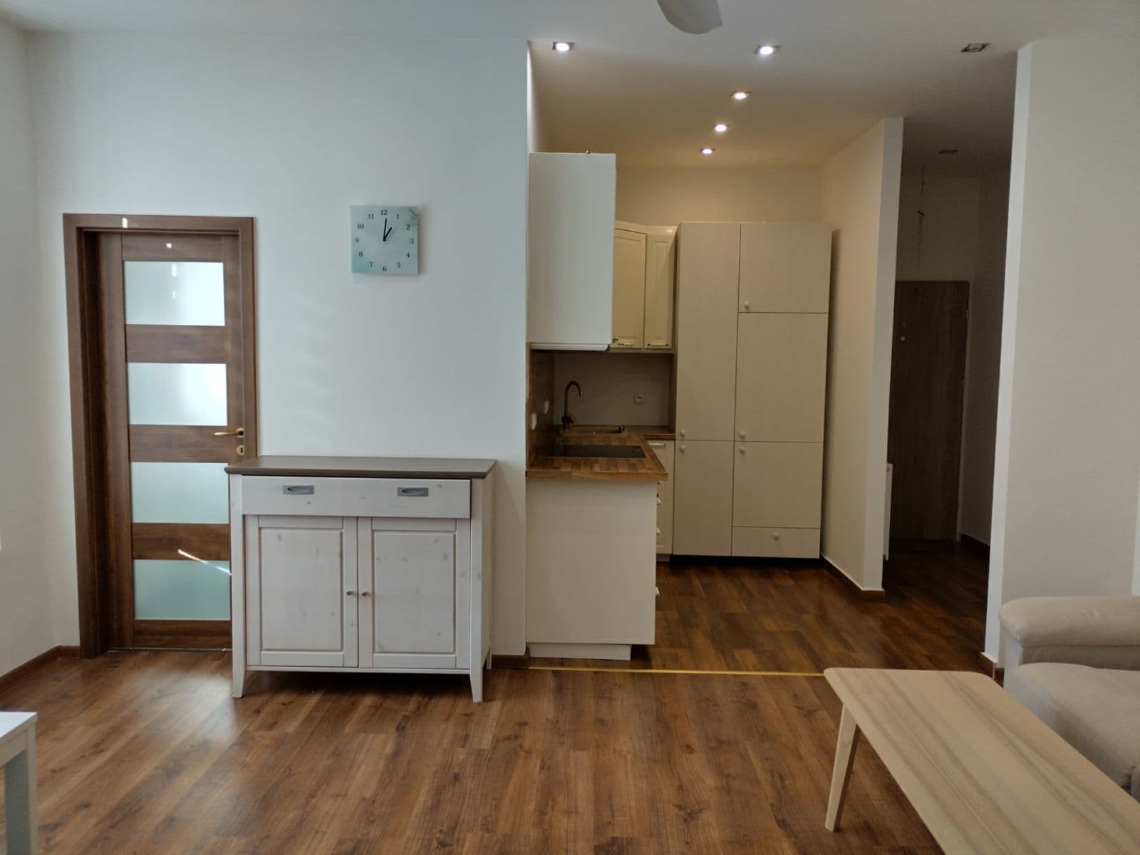 1 bedroom with open-plan kitchen flat to rent, 60 m², Cyrila Boudy, Kladno, Středočeský Region 1 bedroom with open-plan kitchen flat to rent, 60 m², Cyrila Boudy, Kladno, Středočeský Region