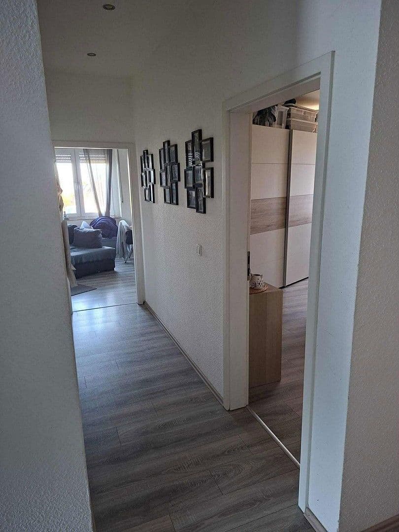 3 bedroom with open-plan kitchen flat to rent, 105 m², Sprockhövel, North Rhine-Westphalia 3 bedroom with open-plan kitchen flat to rent, 105 m², Sprockhövel, North Rhine-Westphalia