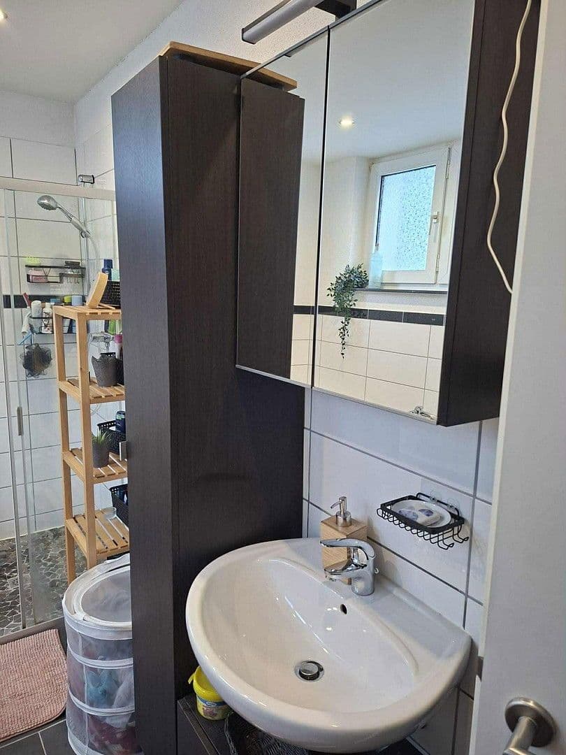 3 bedroom with open-plan kitchen flat to rent, 105 m², Sprockhövel, North Rhine-Westphalia 3 bedroom with open-plan kitchen flat to rent, 105 m², Sprockhövel, North Rhine-Westphalia