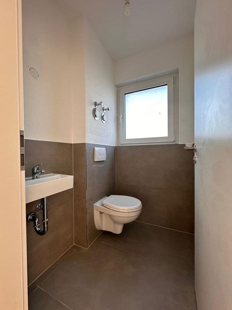 3 bedroom with open-plan kitchen flat to rent, 102 m², Markgröningen, Baden-Württemberg 3 bedroom with open-plan kitchen flat to rent, 102 m², Markgröningen, Baden-Württemberg