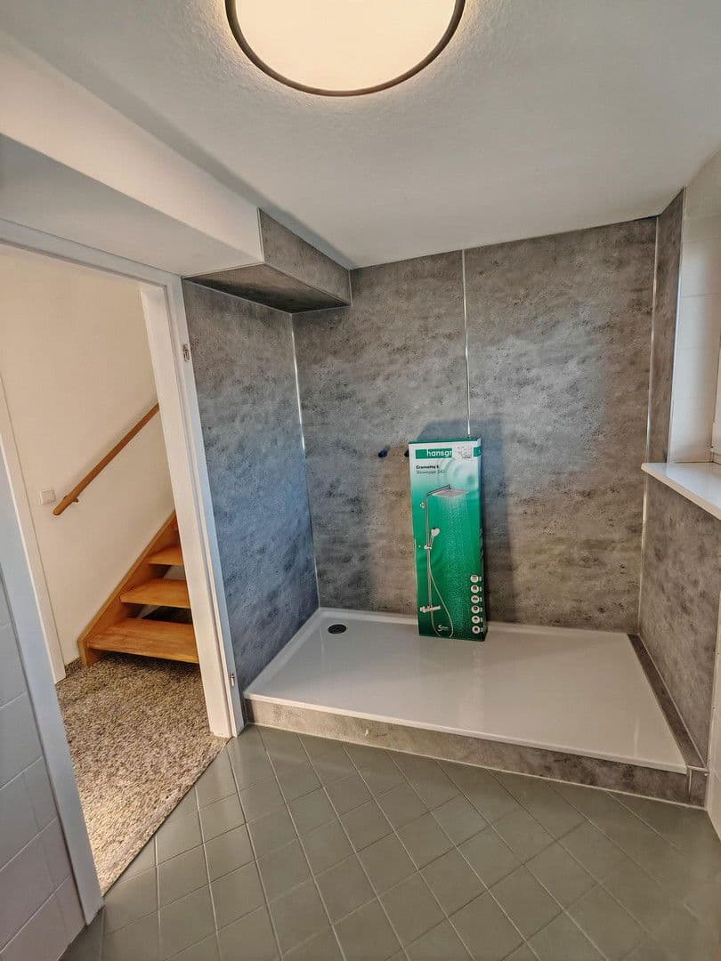 1 bedroom with open-plan kitchen flat to rent, 63 m², Nibelungenstraße 67, Lautertal (Odenwald), Hesse 1 bedroom with open-plan kitchen flat to rent, 63 m², Nibelungenstraße 67, Lautertal (Odenwald), Hesse