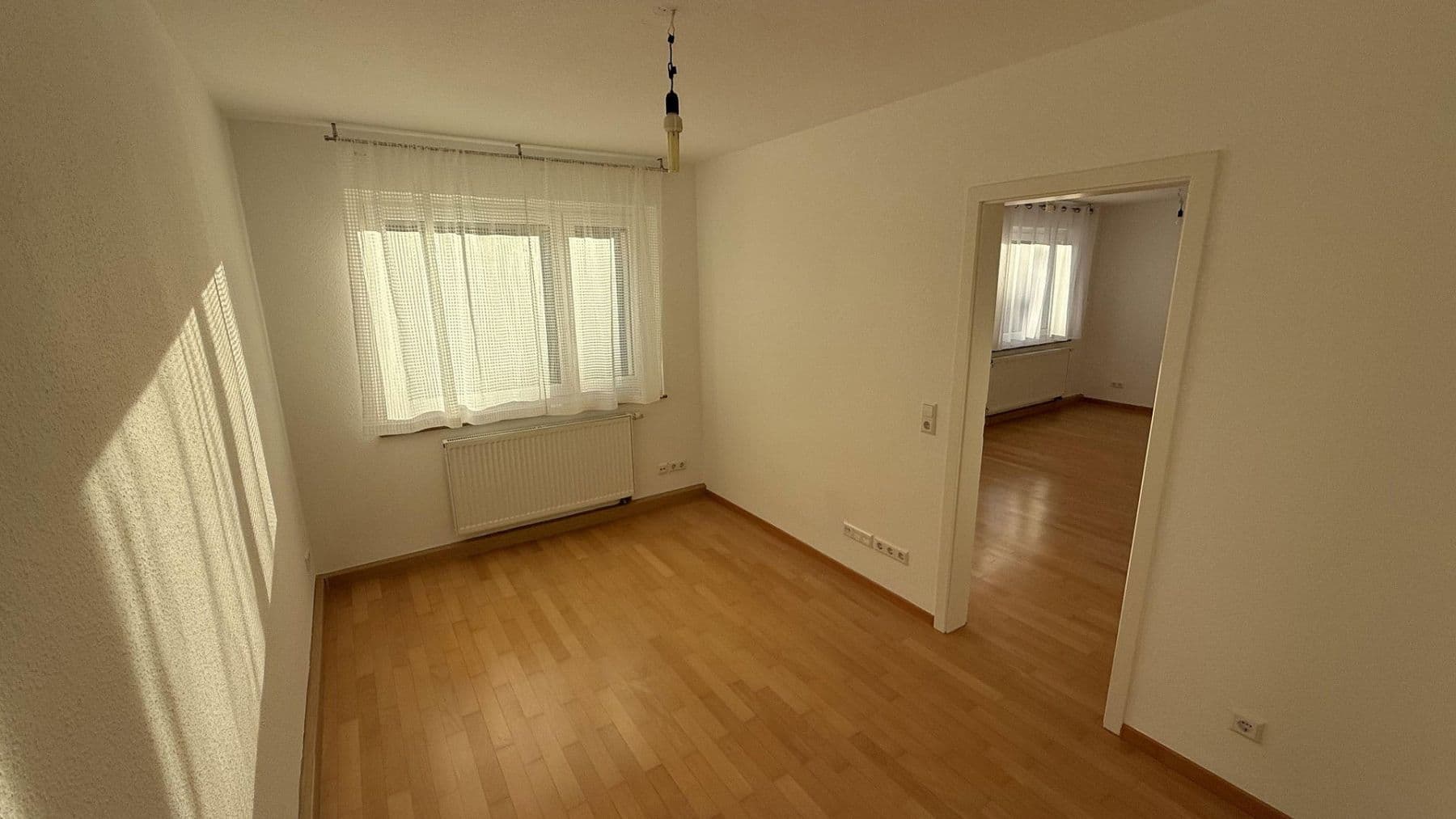 3 bedroom with open-plan kitchen flat to rent, 106 m², Stuttgart, Baden-Württemberg 3 bedroom with open-plan kitchen flat to rent, 106 m², Stuttgart, Baden-Württemberg