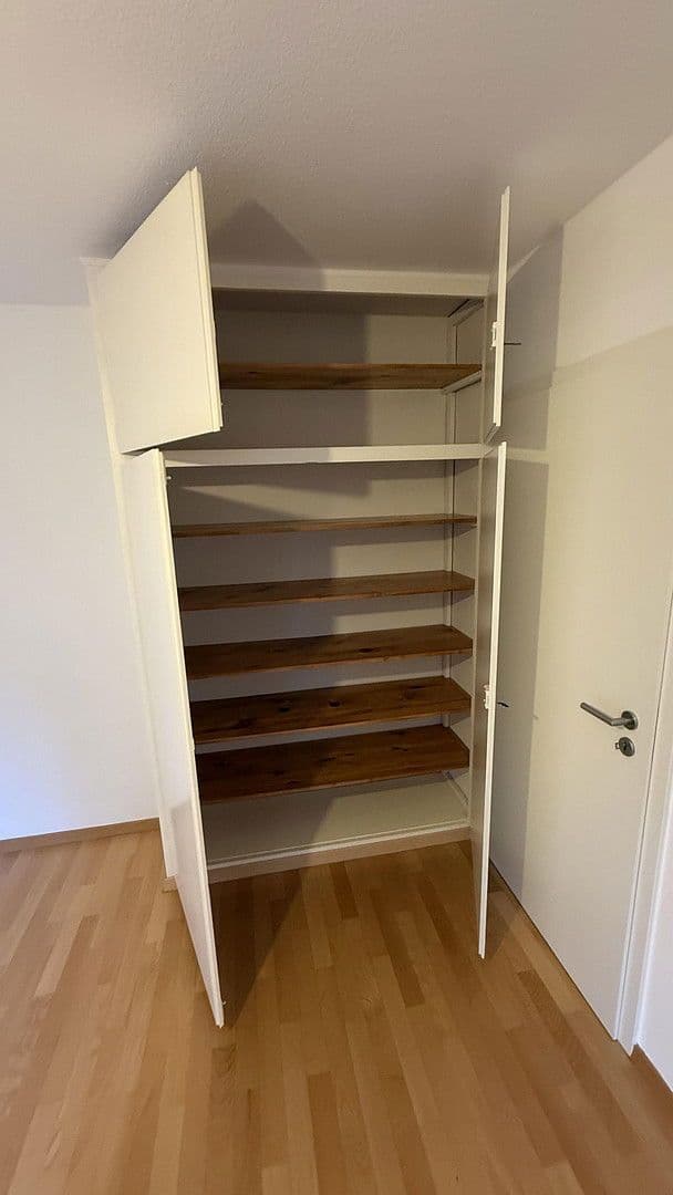 3 bedroom with open-plan kitchen flat to rent, 106 m², Stuttgart, Baden-Württemberg 3 bedroom with open-plan kitchen flat to rent, 106 m², Stuttgart, Baden-Württemberg