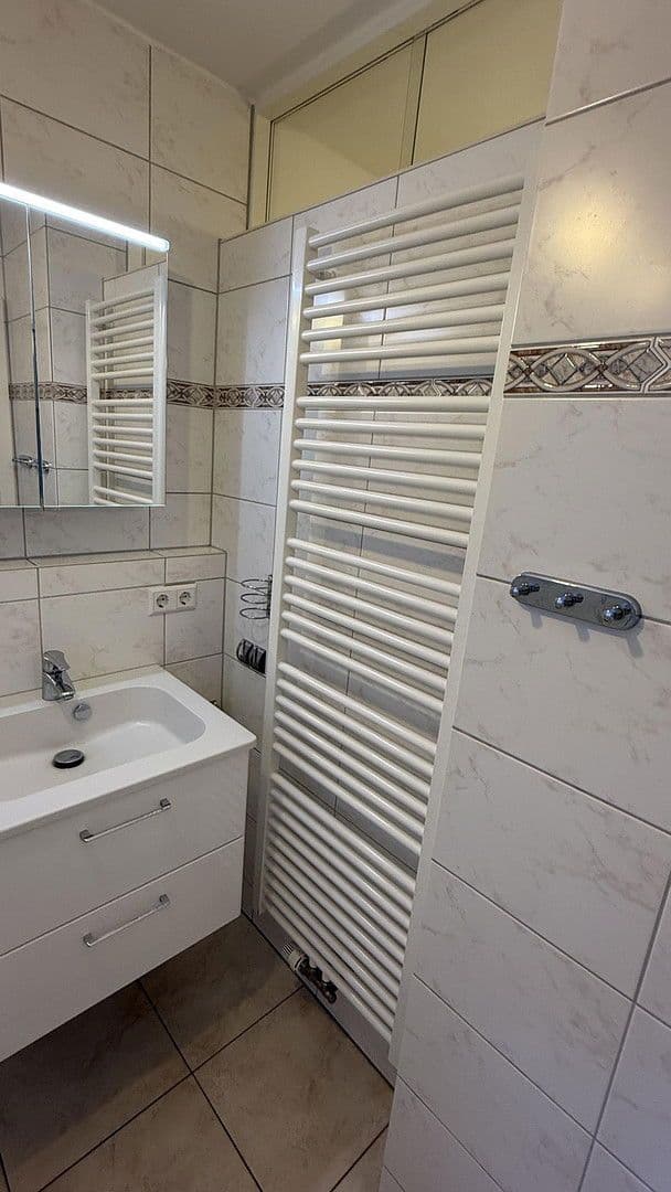 3 bedroom with open-plan kitchen flat to rent, 106 m², Stuttgart, Baden-Württemberg 3 bedroom with open-plan kitchen flat to rent, 106 m², Stuttgart, Baden-Württemberg