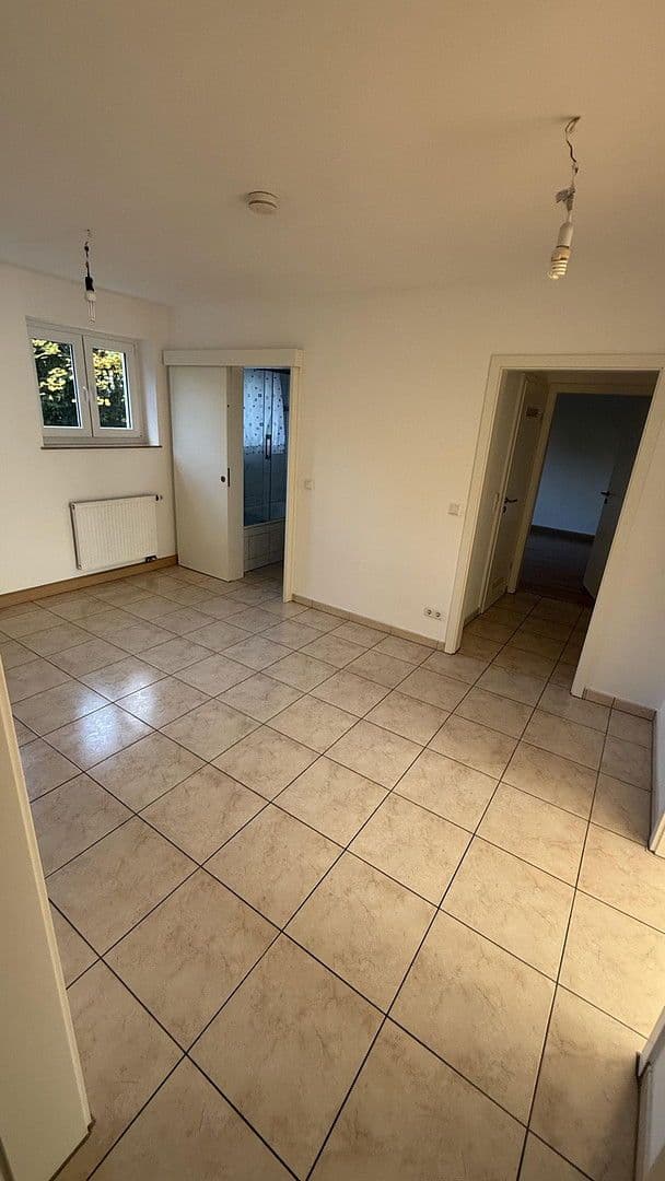 3 bedroom with open-plan kitchen flat to rent, 106 m², Stuttgart, Baden-Württemberg 3 bedroom with open-plan kitchen flat to rent, 106 m², Stuttgart, Baden-Württemberg