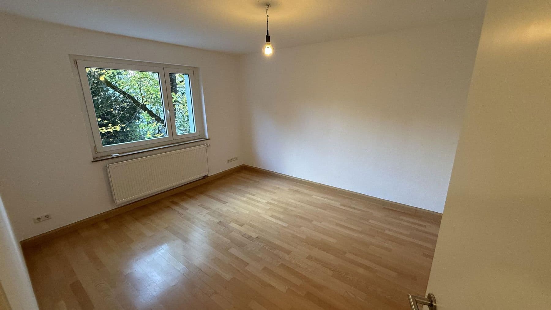 3 bedroom with open-plan kitchen flat to rent, 106 m², Stuttgart, Baden-Württemberg 3 bedroom with open-plan kitchen flat to rent, 106 m², Stuttgart, Baden-Württemberg