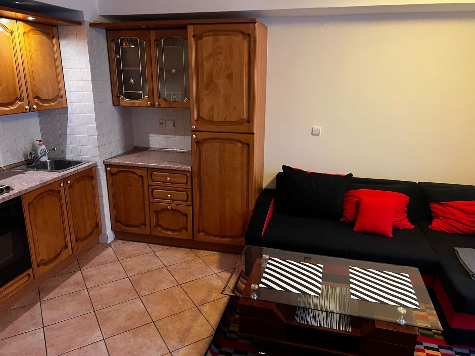 1 bedroom with open-plan kitchen flat to rent, 30 m², Bayerova, Brno, Jihomoravský Region 1 bedroom with open-plan kitchen flat to rent, 30 m², Bayerova, Brno, Jihomoravský Region