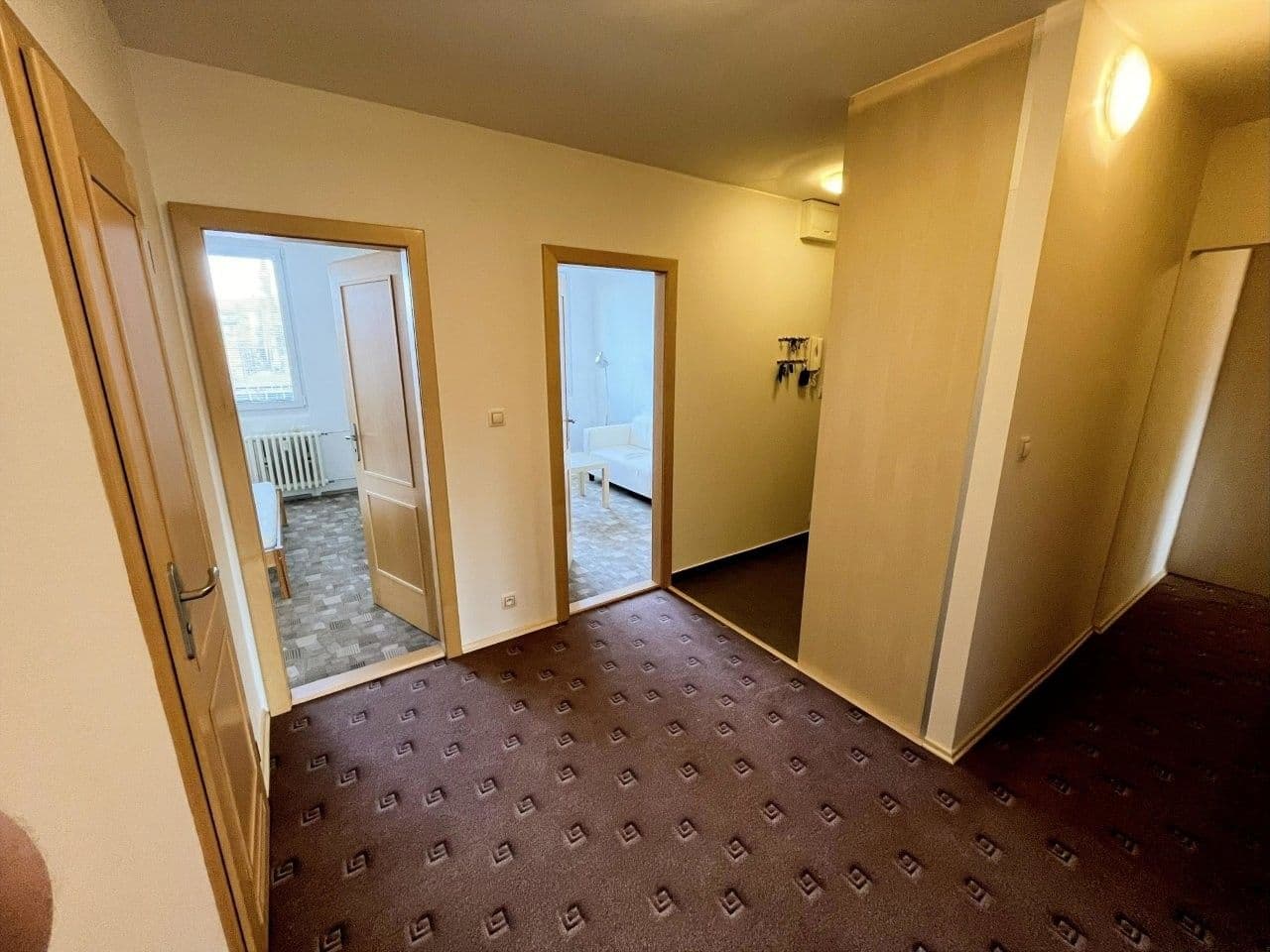 3 bedroom with open-plan kitchen flat to rent, 94 m², Hausmannova, Prague, Prague 3 bedroom with open-plan kitchen flat to rent, 94 m², Hausmannova, Prague, Prague