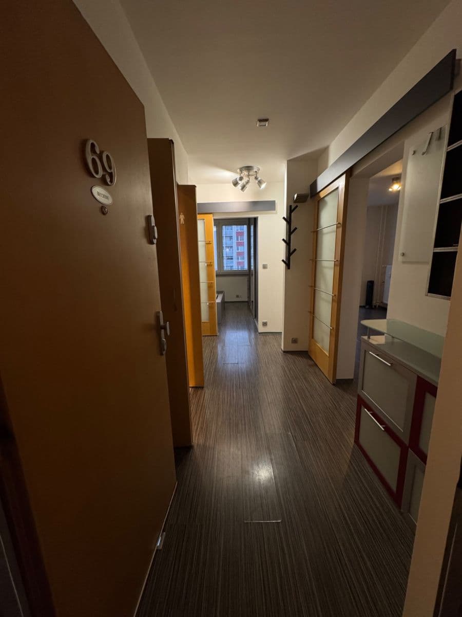 2 bedroom with open-plan kitchen flat to rent, 62 m², Vazovova, Prague, Prague 2 bedroom with open-plan kitchen flat to rent, 62 m², Vazovova, Prague, Prague