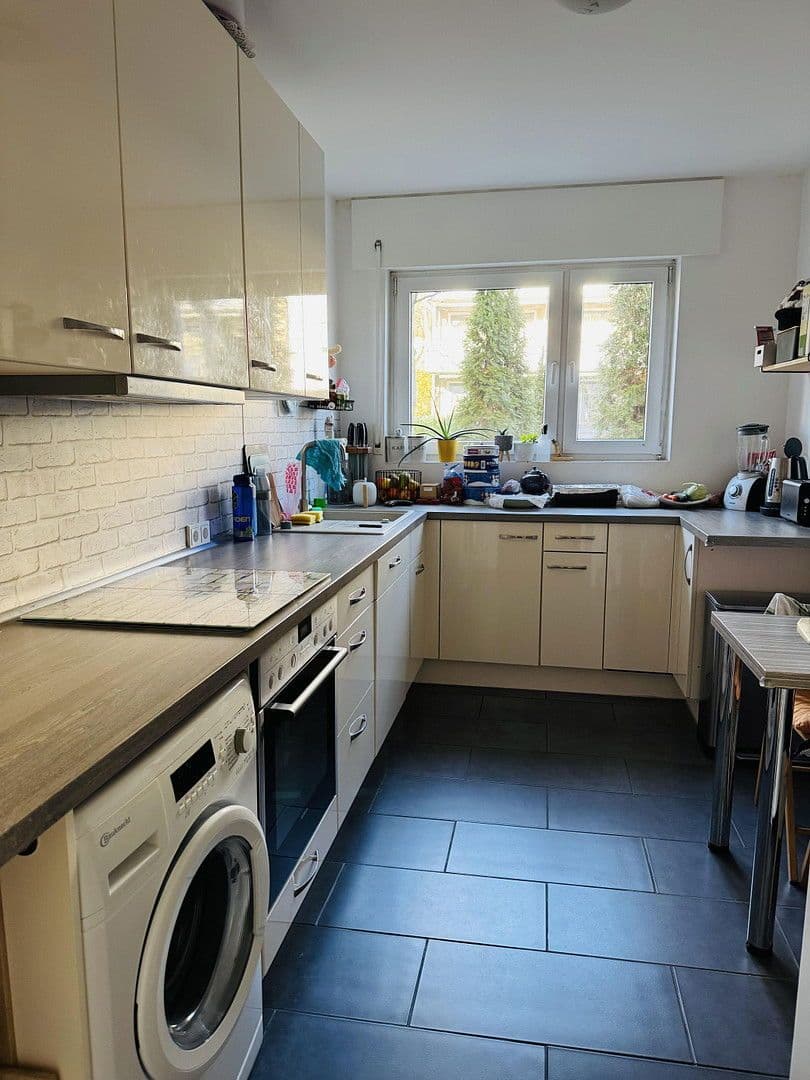 4 bedroom flat to rent, 116 m², Humboldstraße 27, Wiesbaden, Hesse 4 bedroom flat to rent, 116 m², Humboldstraße 27, Wiesbaden, Hesse