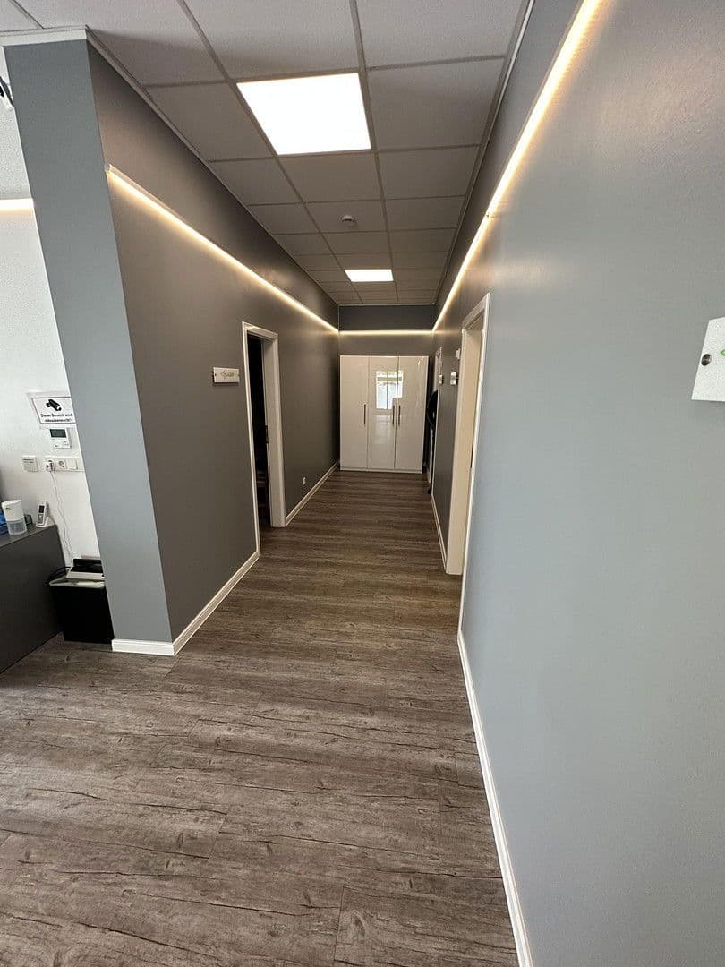 office for sale, 440 m², Tulpenstr. 2-4, Dietzenbach, Hesse office for sale, 440 m², Tulpenstr. 2-4, Dietzenbach, Hesse