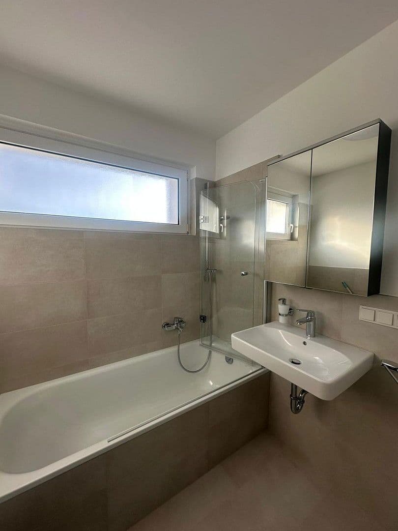 office to rent, 100 m², Königsteiner Strasse 48, Bad Soden am Taunus, Hesse office to rent, 100 m², Königsteiner Strasse 48, Bad Soden am Taunus, Hesse