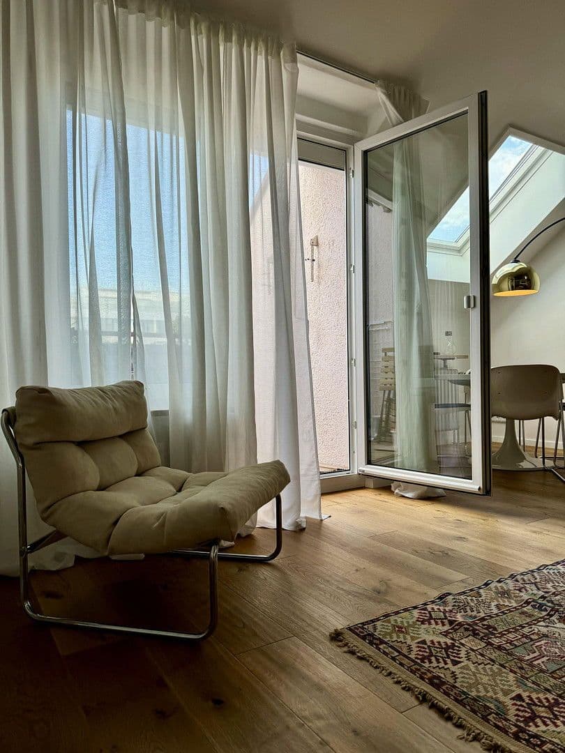 3 bedroom with open-plan kitchen flat to rent, 90 m², München, Bavaria 3 bedroom with open-plan kitchen flat to rent, 90 m², München, Bavaria